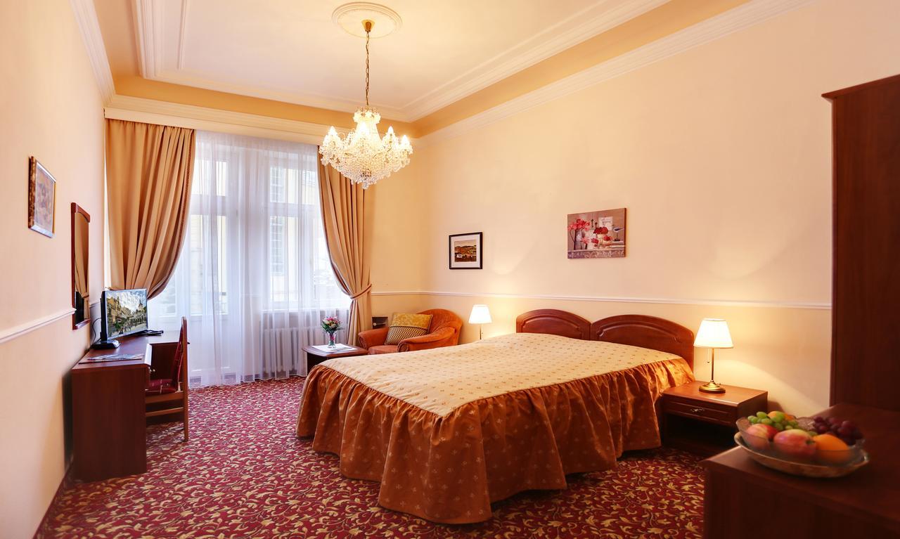Spa Hotel Purkyne Karlsbad Buitenkant foto